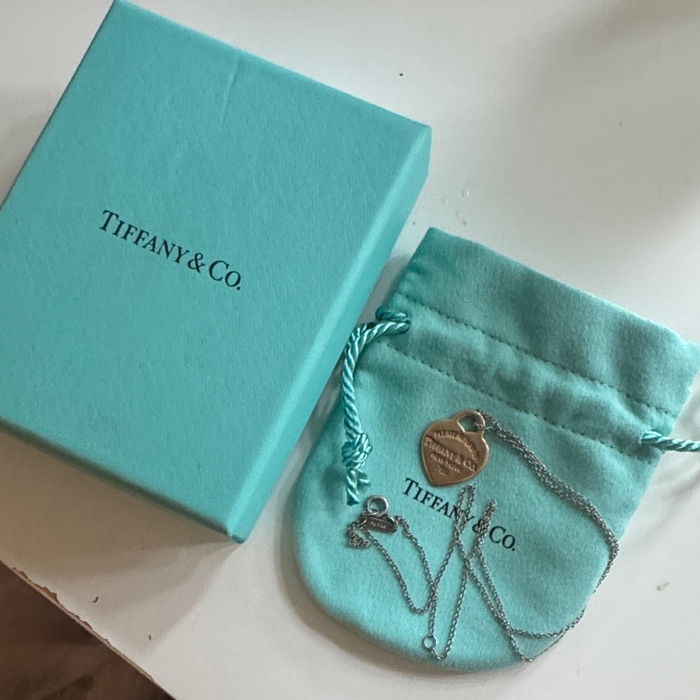 Tiffany & Co. Silver Pendant Necklace with Blue Packaging